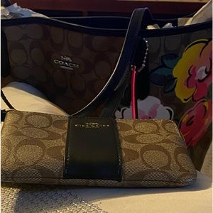 Coach City Tote in Signature Canvas Vintage Rose with  coordinating wristlet